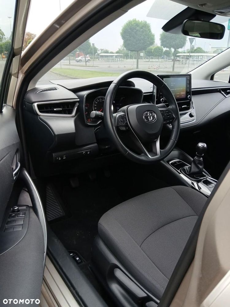 Toyota Corolla - 21