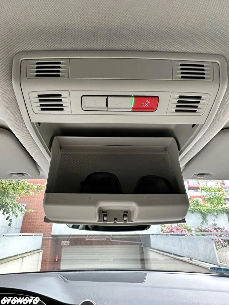 Volkswagen Passat 2.0 TDI 4Mot Elegance DSG - 30