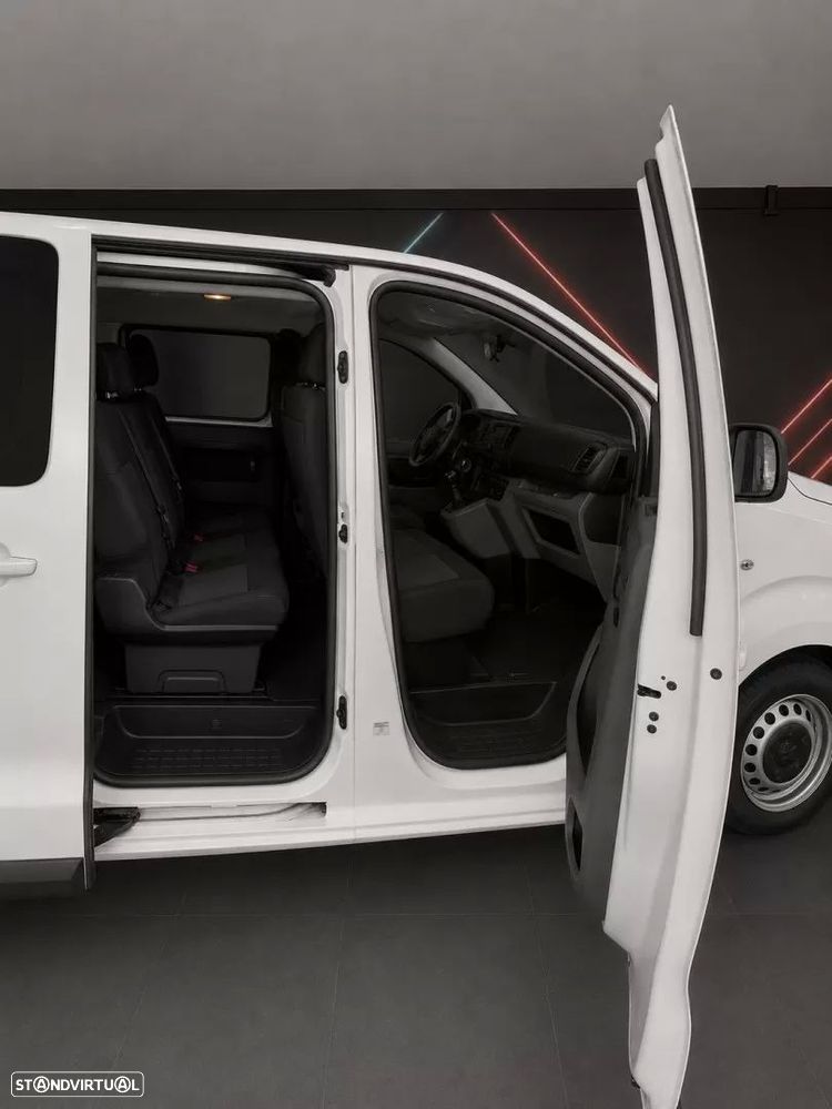Peugeot Expert 2.0 BlueHDi L3H1 Semi-Vidrado - 17