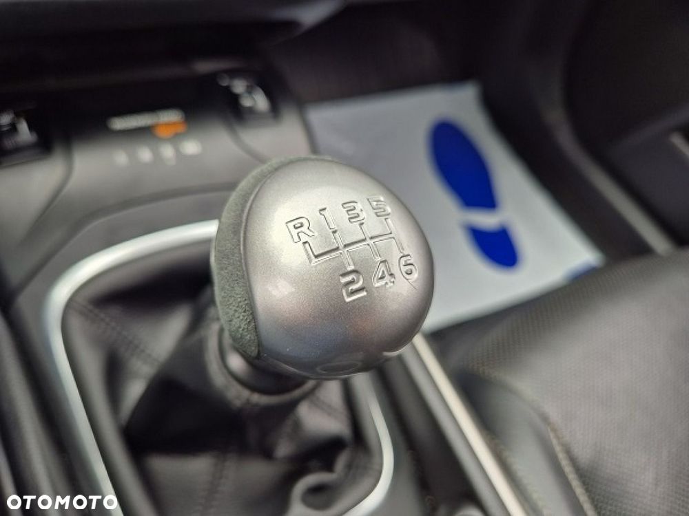 Toyota Avensis - 35