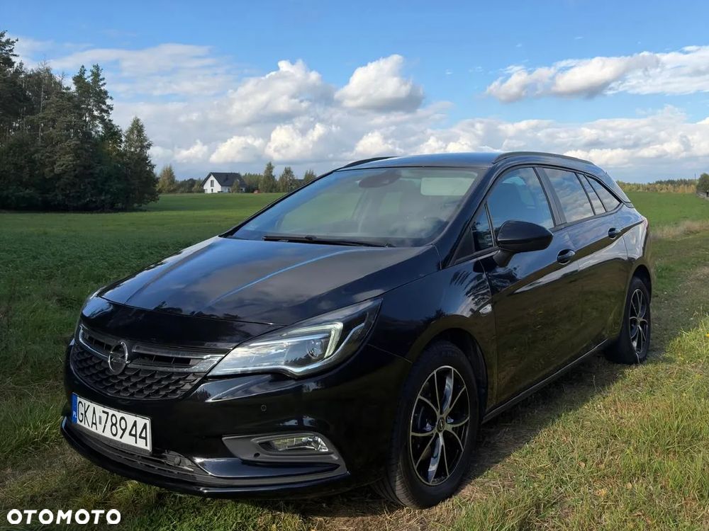 Opel Astra 2017 photo 2