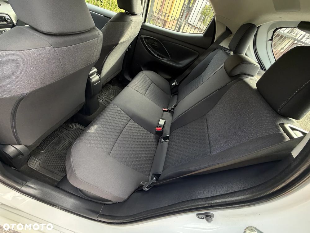 Toyota Yaris Hybrid 1.5 Comfort - 33
