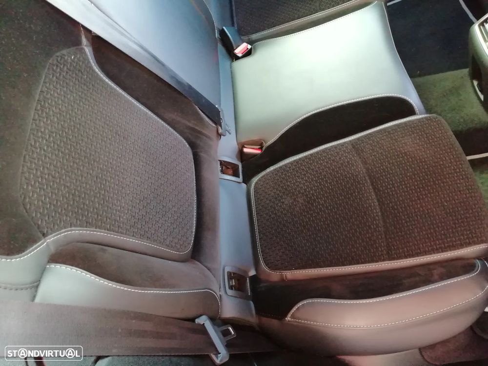 Renault Mégane Sport Tourer - 11