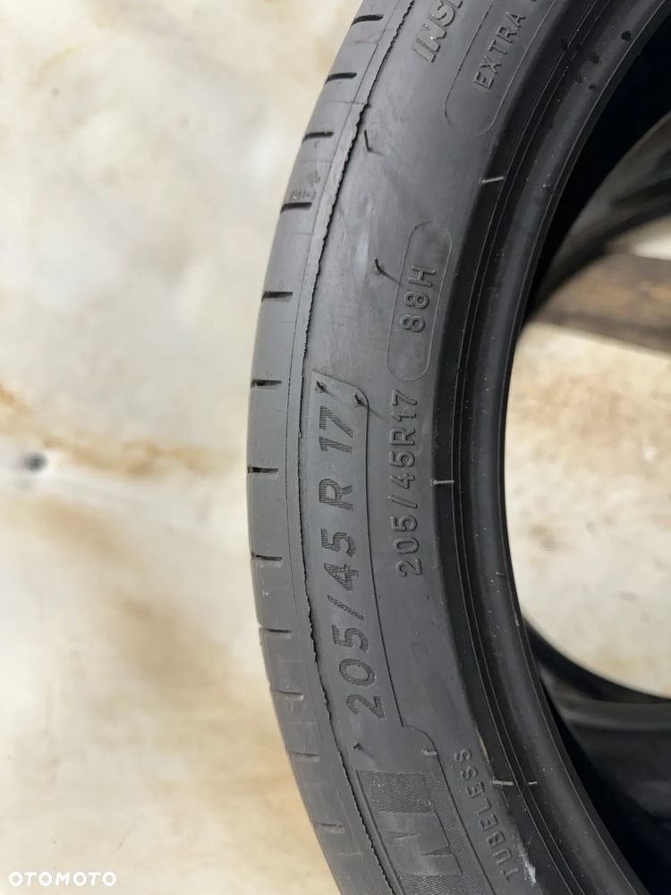 G-2697 205/45R17 88H MICHELIN PRIMACY 4 - 5