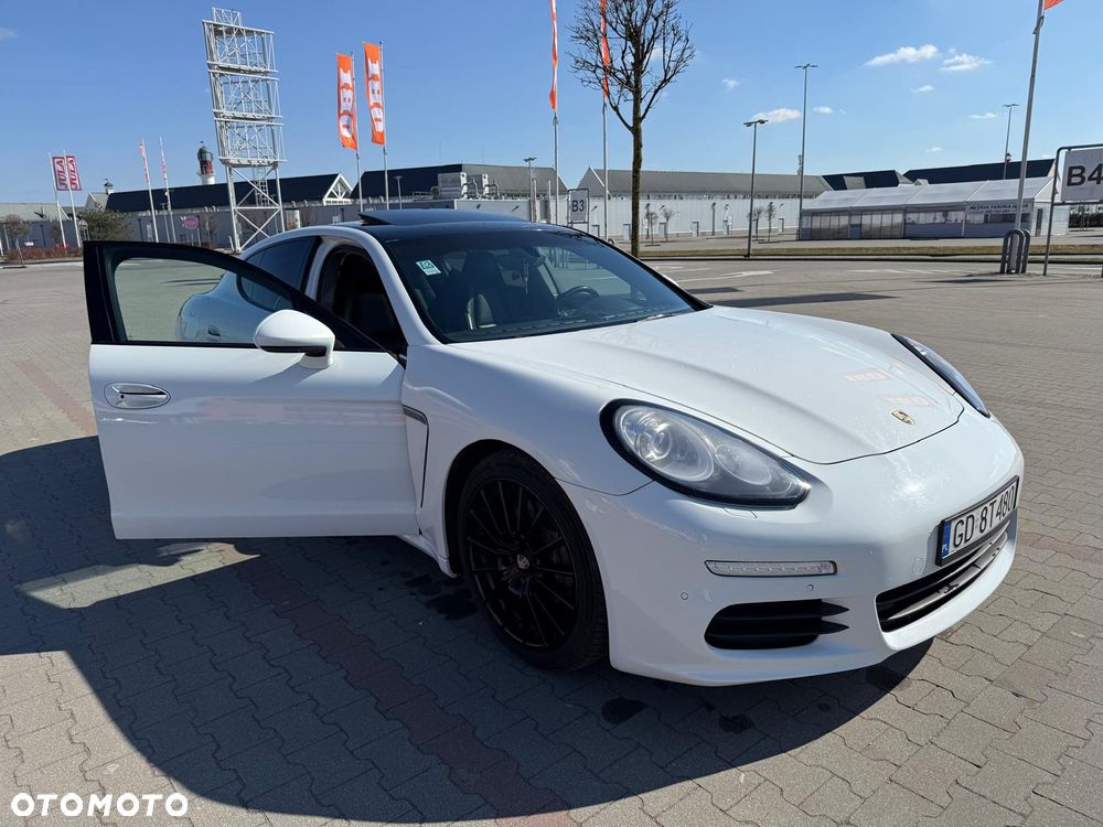 Porsche Panamera - 12