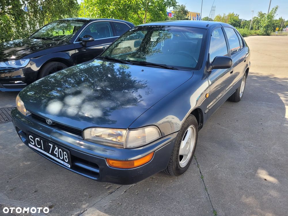 Toyota Corolla 1.6 16V GLi - 21