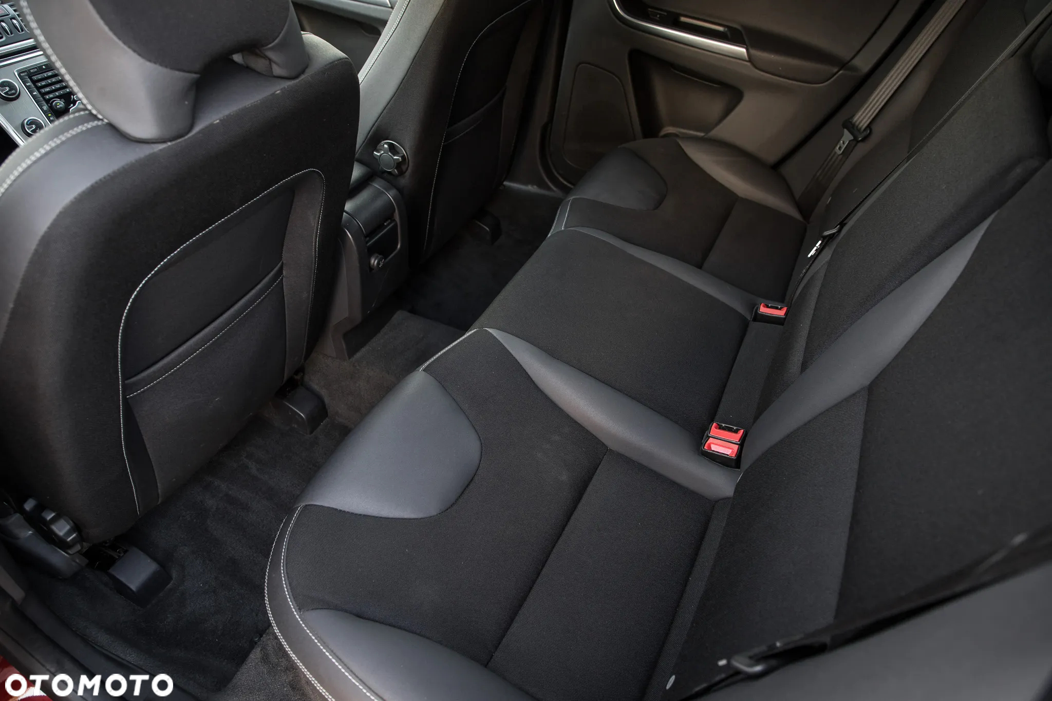 Volvo XC 60 2.4D AWD Summum - 9