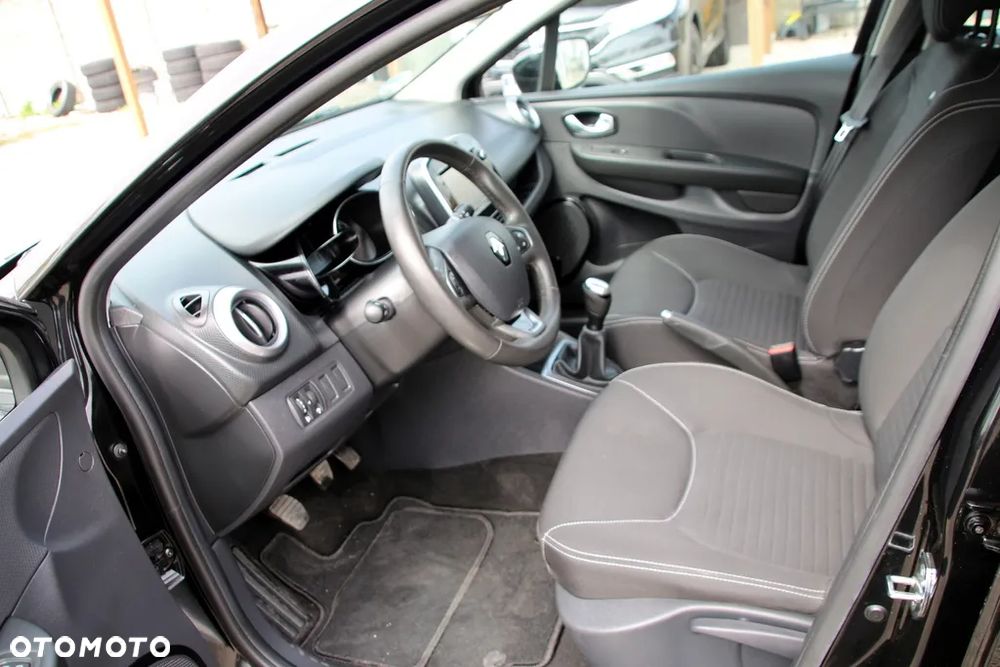 Renault Clio 1.2 16V 75 Limited - 10