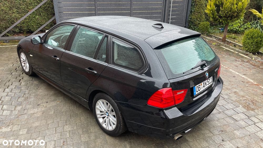 BMW Seria 3 318i Edition Exclusive - 21
