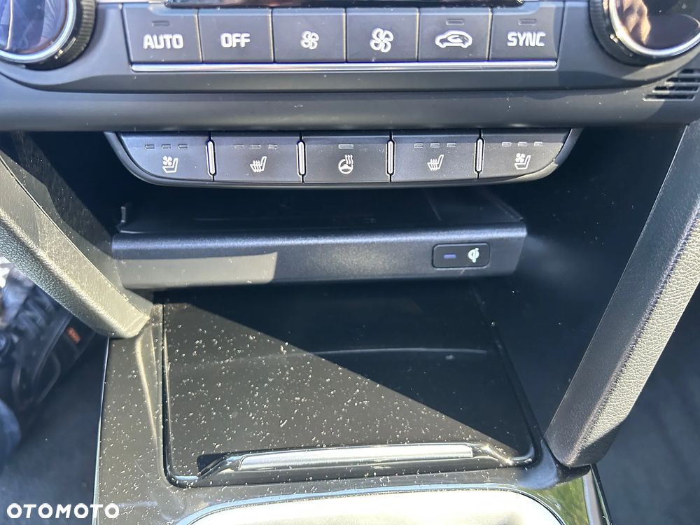 Kia Ceed - 19