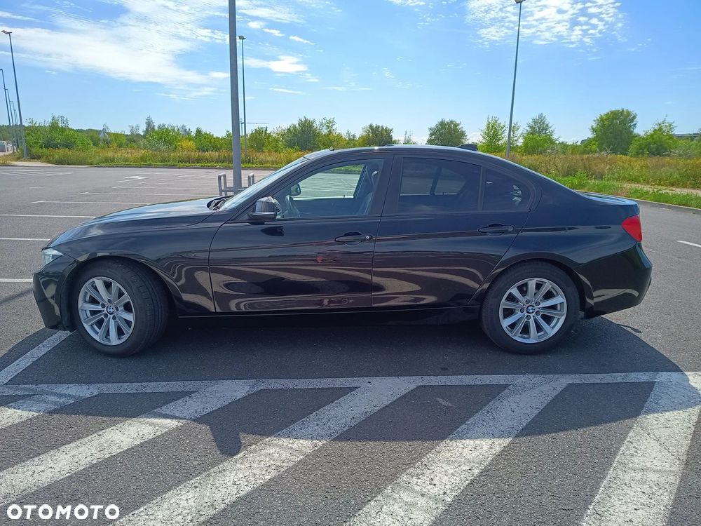 BMW Seria 3 328i xDrive - 4