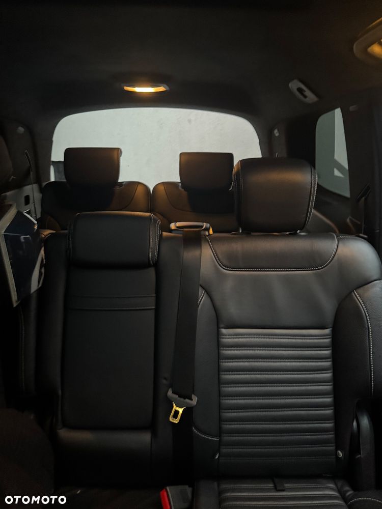 Mercedes-Benz GLS - 26