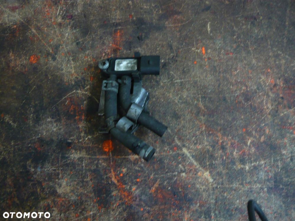 Czujnik ciśnienia spalin DPF 076906051A VW Audi Seat Skoda - 1