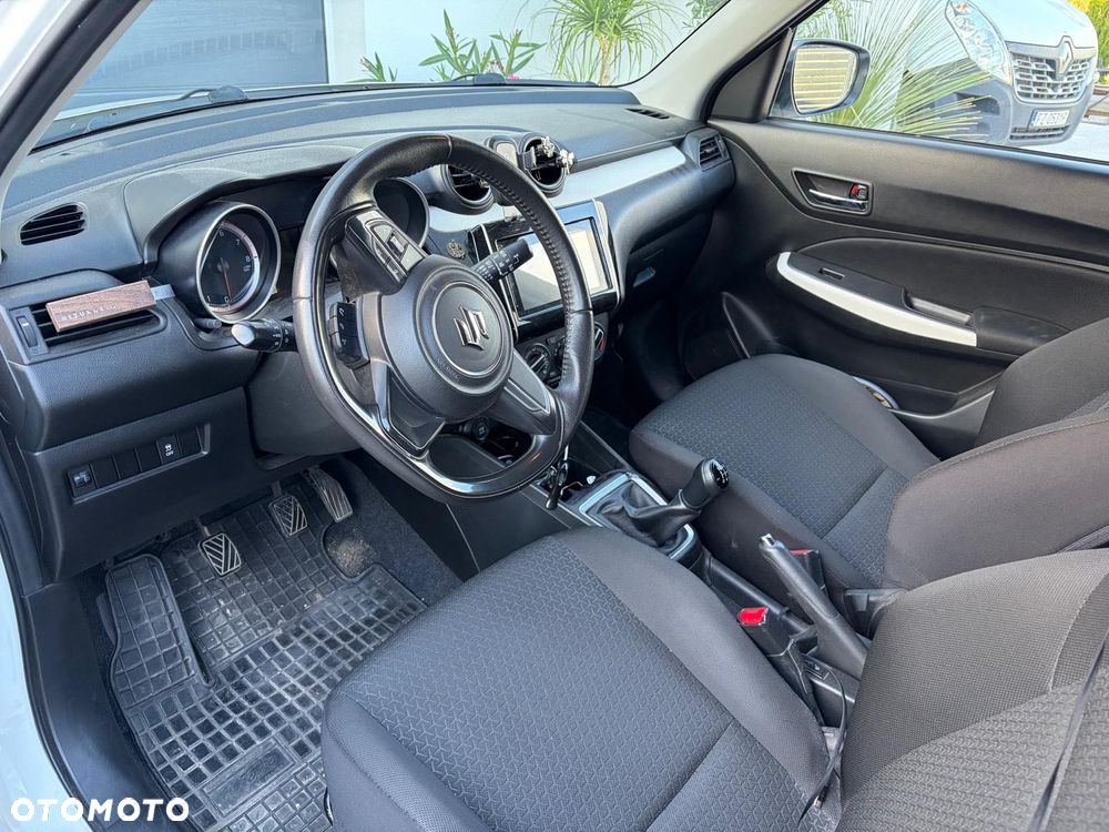 Suzuki Swift - 6