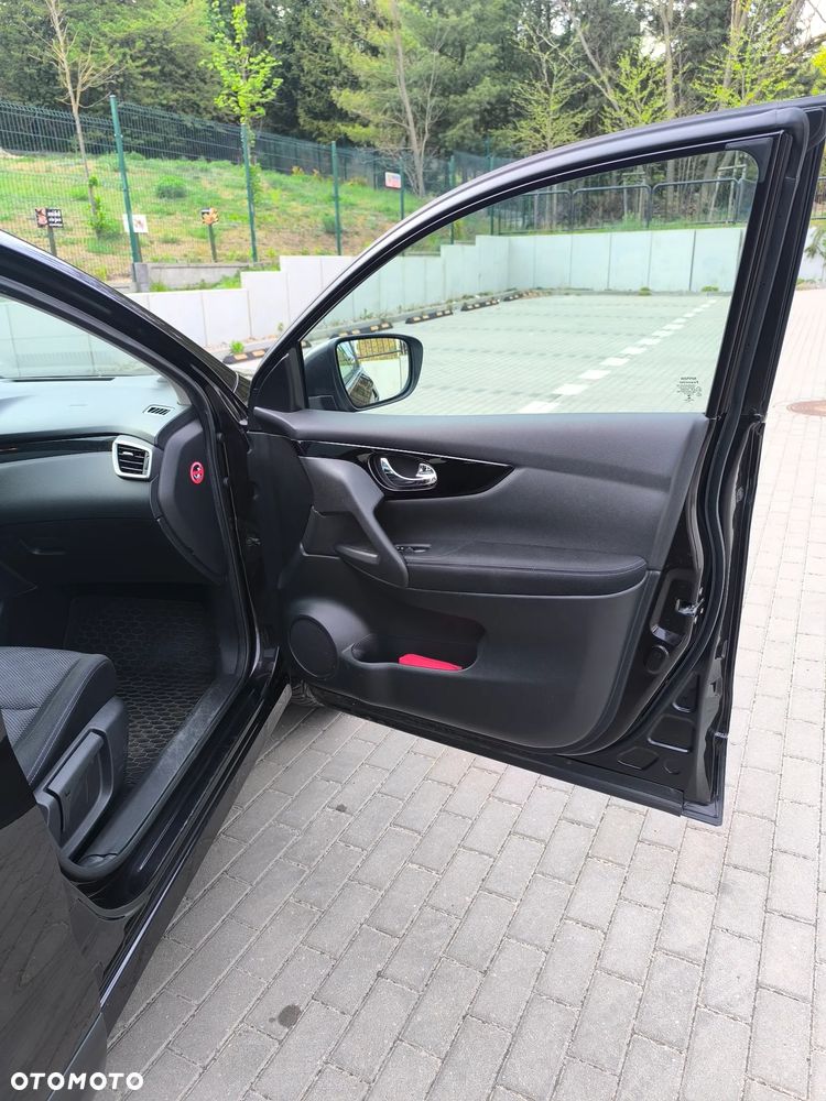 Nissan Qashqai 1.2 DIG-T N-Connecta EU6 - 12
