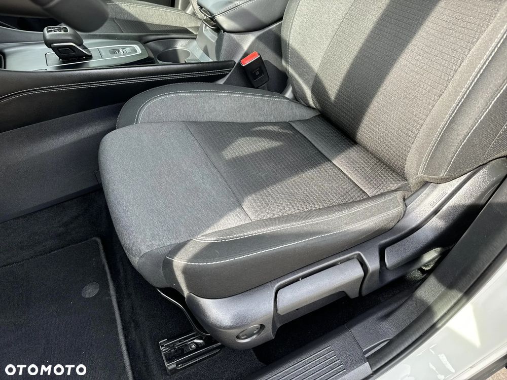 Nissan Qashqai 1.3 DIG-T mHEV N-Connecta Xtronic - 12