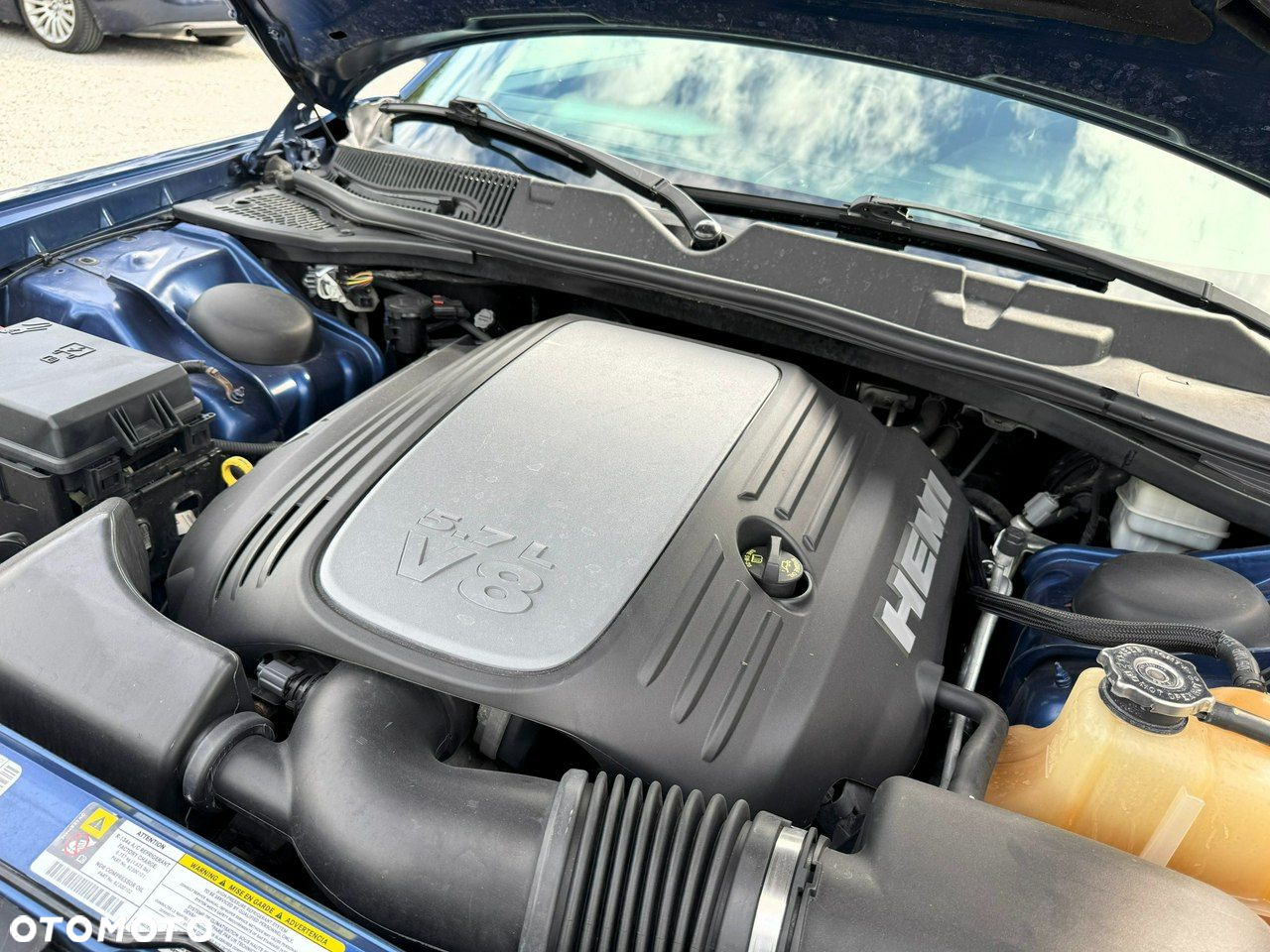Dodge Challenger - 25