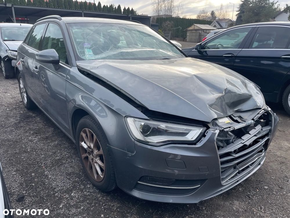 Audi A3 Sportback - 2