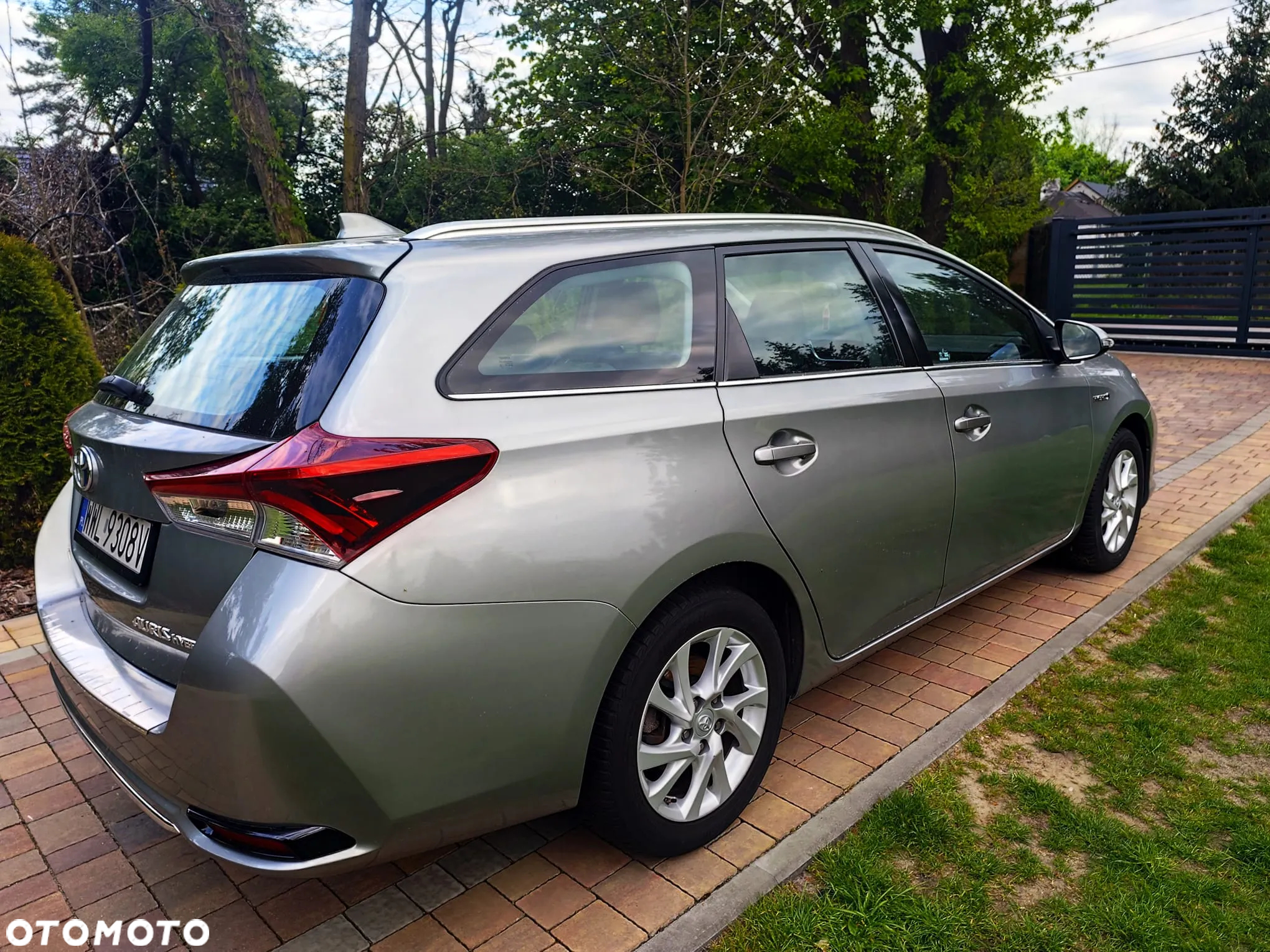 Toyota Auris 1.8 VVT-i Hybrid Automatik Style Selection - 10