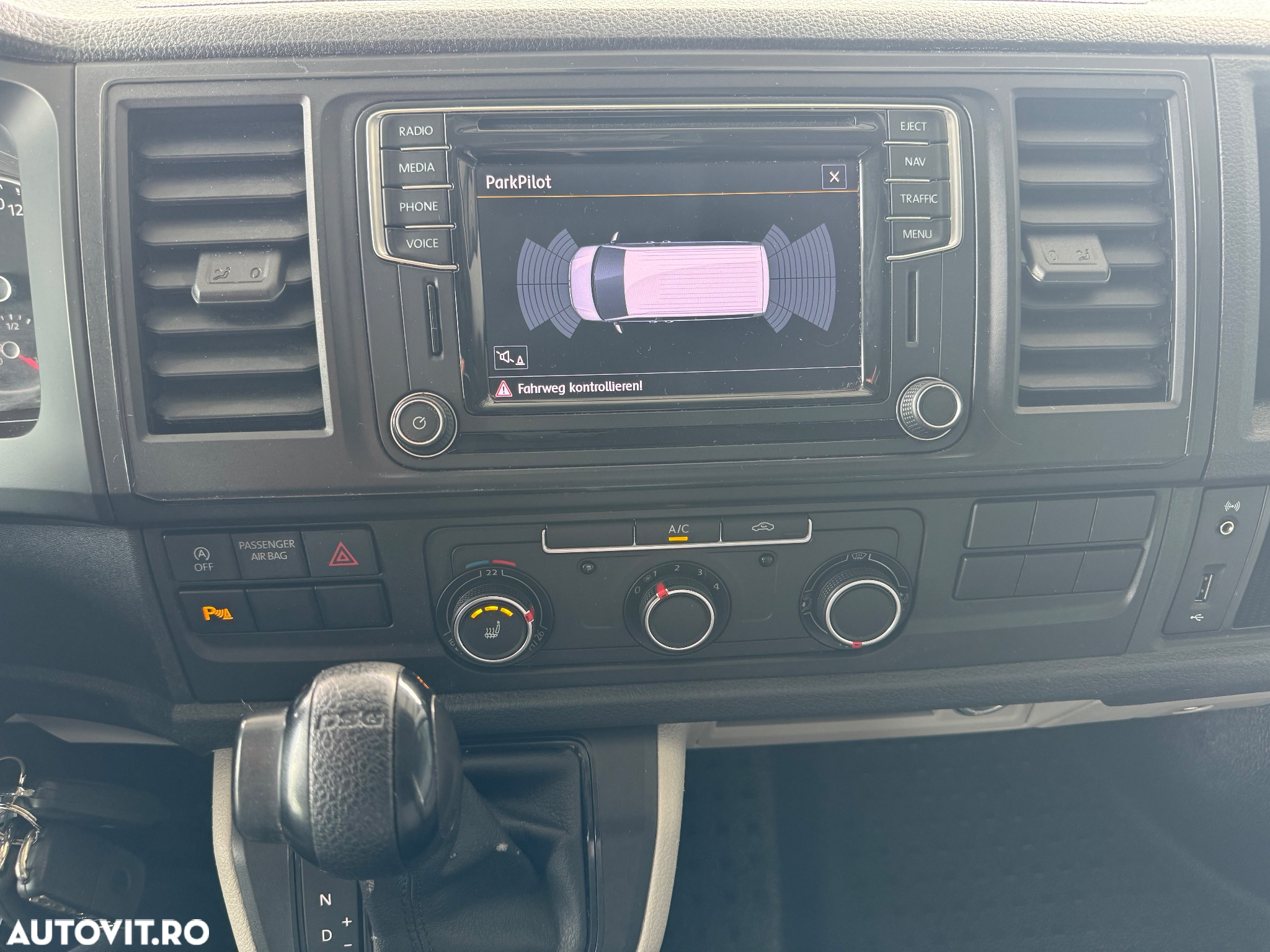 Volkswagen Transporter T6 - 20