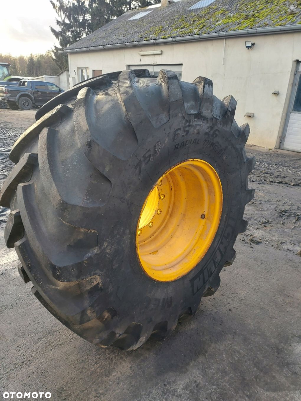 FELGI DW25BX26 R26 OTWÓR CENTRALNY 37CM 333/T5583 12 SZPIL FADROMA JCB 4345 - 7