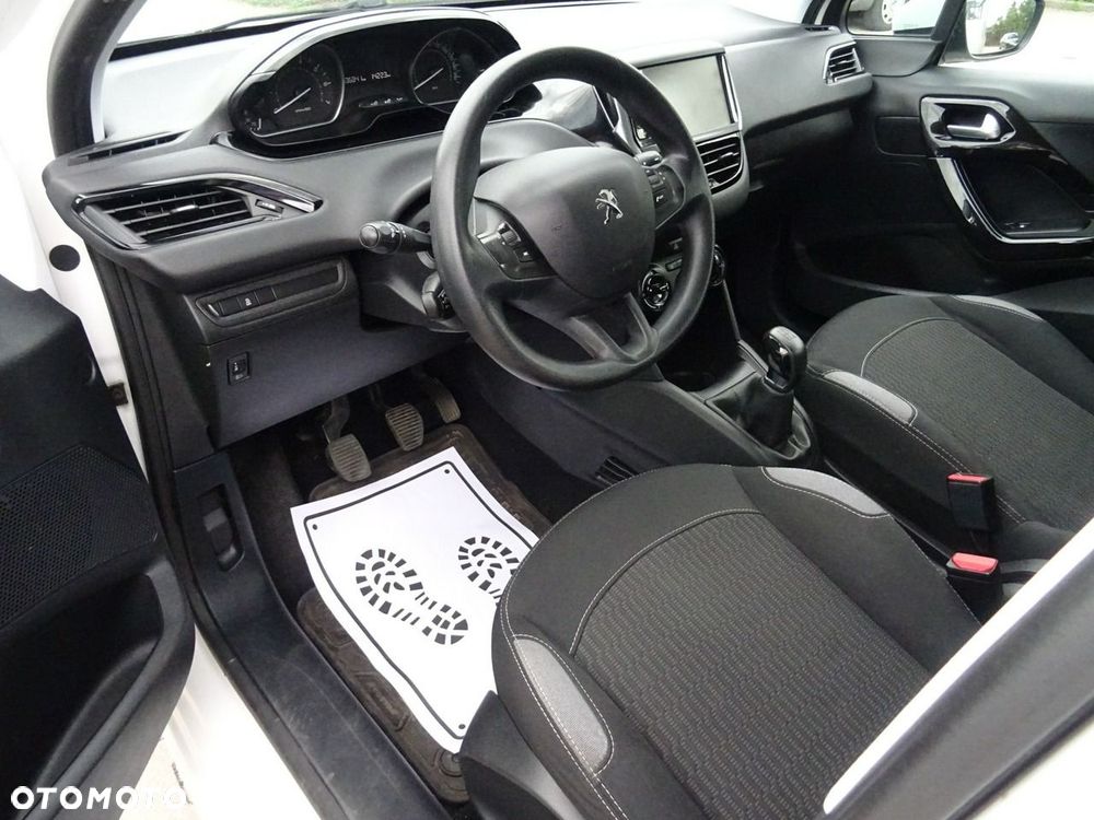 Peugeot 208 1.2 VTi Active - 11