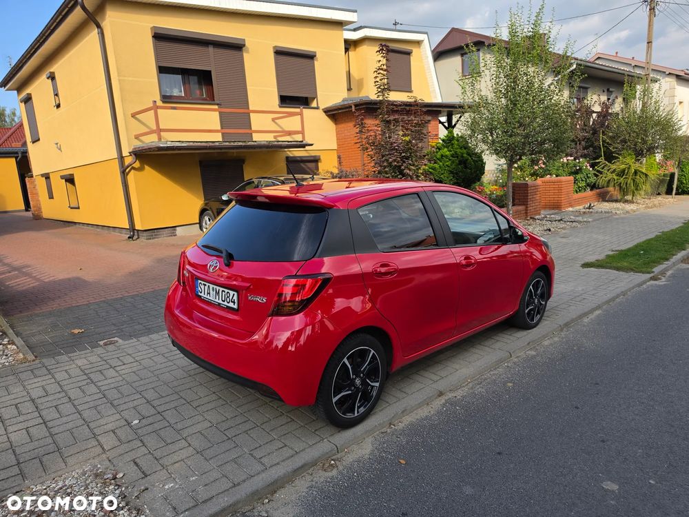 Toyota Yaris 1.33 VVT-i Executive - 3