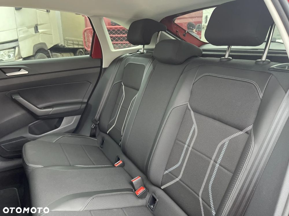 Volkswagen Taigo 1.5 TSI ACT Style DSG - 17