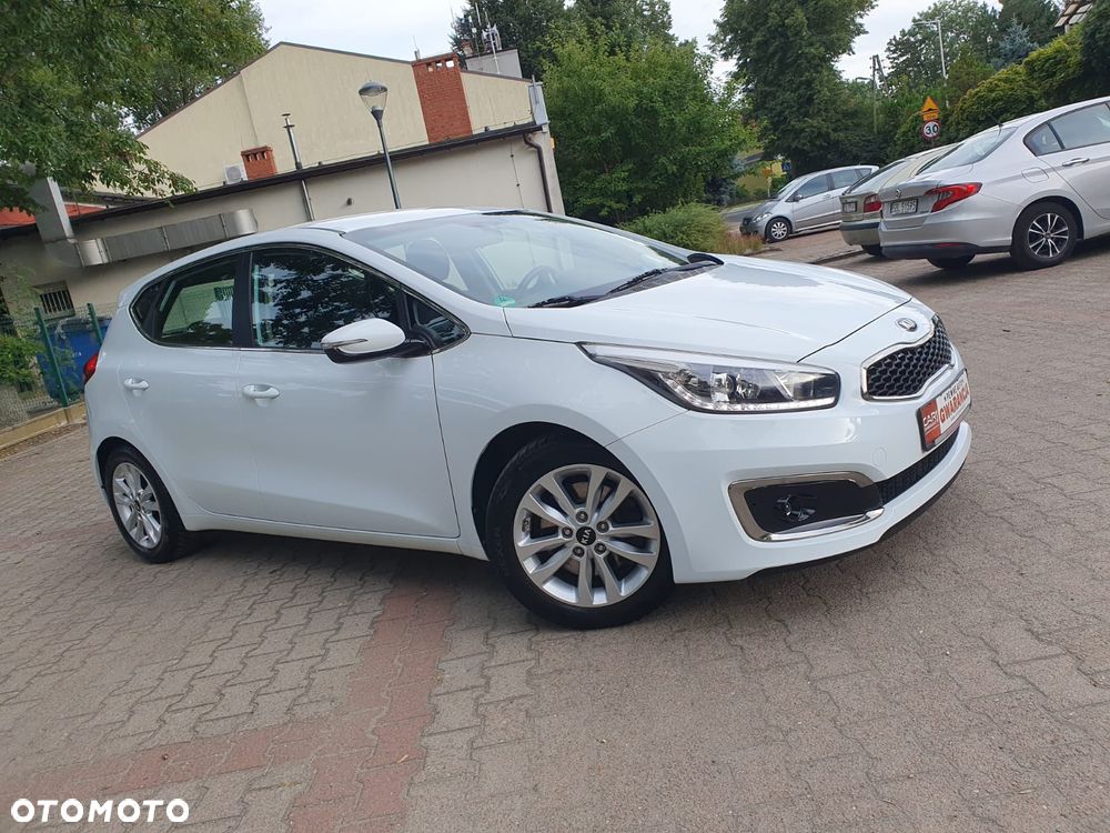 Kia Ceed 1.6 GDI XL - 25