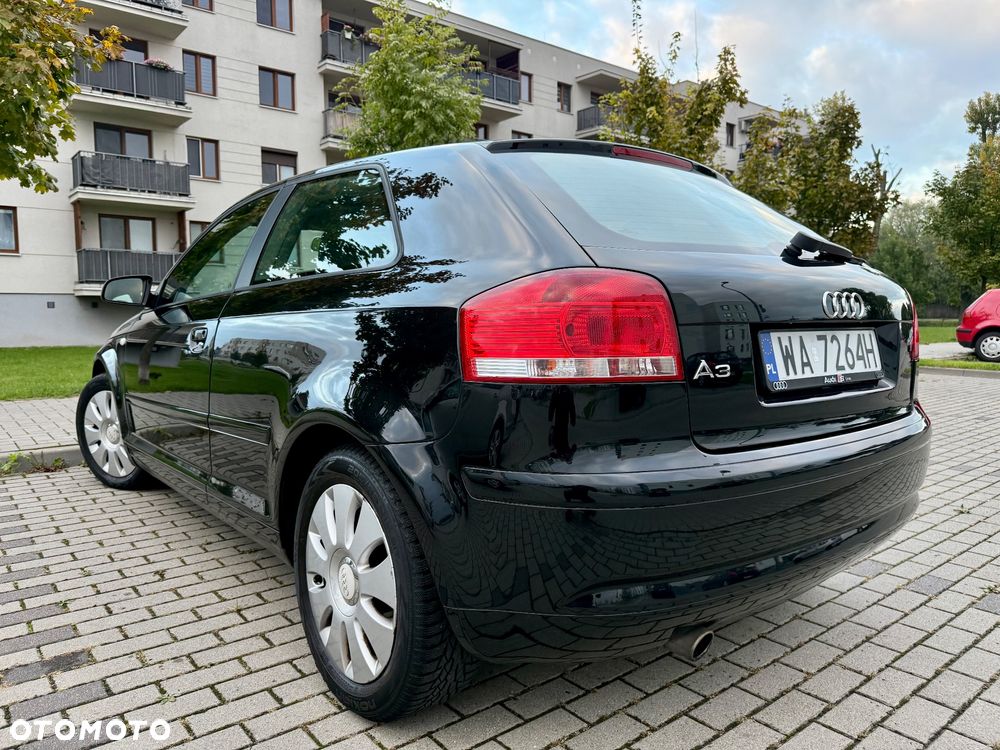 Audi A3 1.6 FSI Ambiente - 3