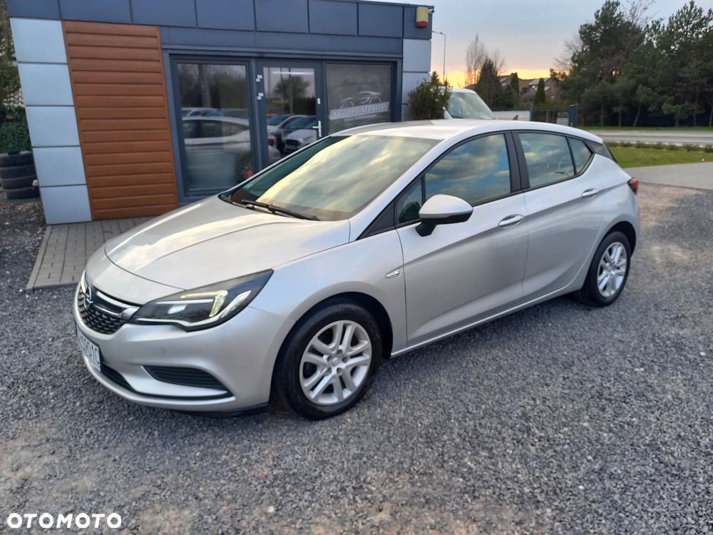 Opel Astra 1.6 CDTI Enjoy - 2