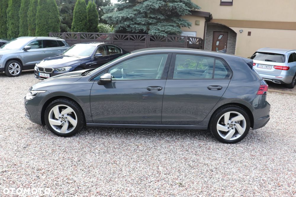 Volkswagen Golf VIII 2.0 TDI Life Plus - 3