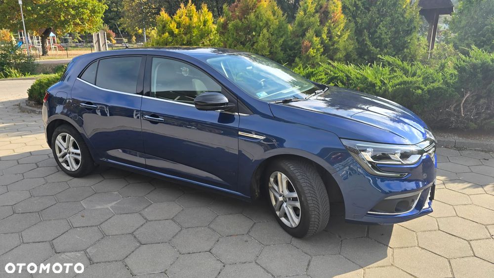 Renault Megane 2019 photo 2