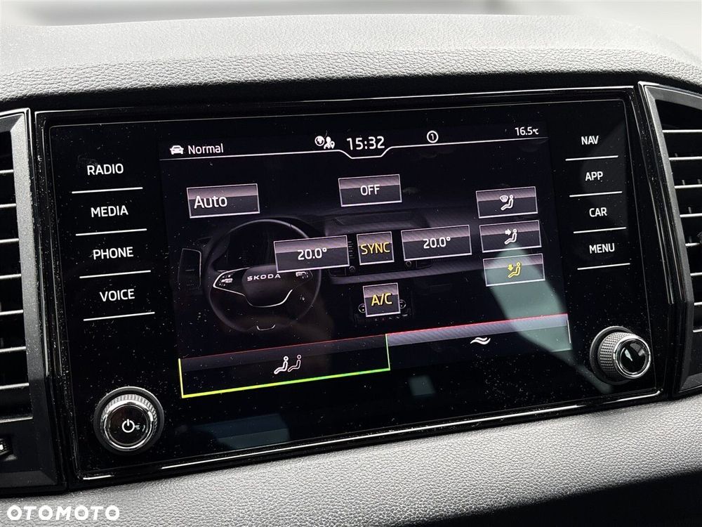 Skoda Karoq 1.5 TSI ACT Sportline DSG - 31