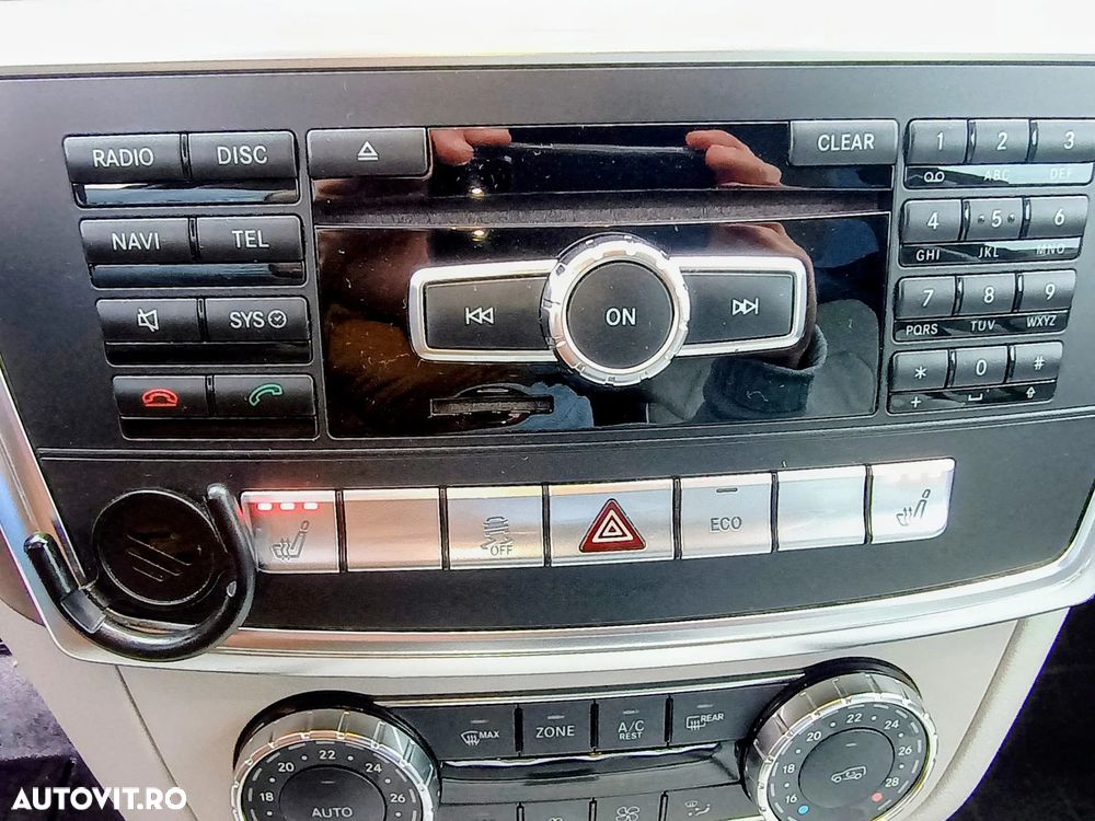 Mercedes-Benz ML - 12