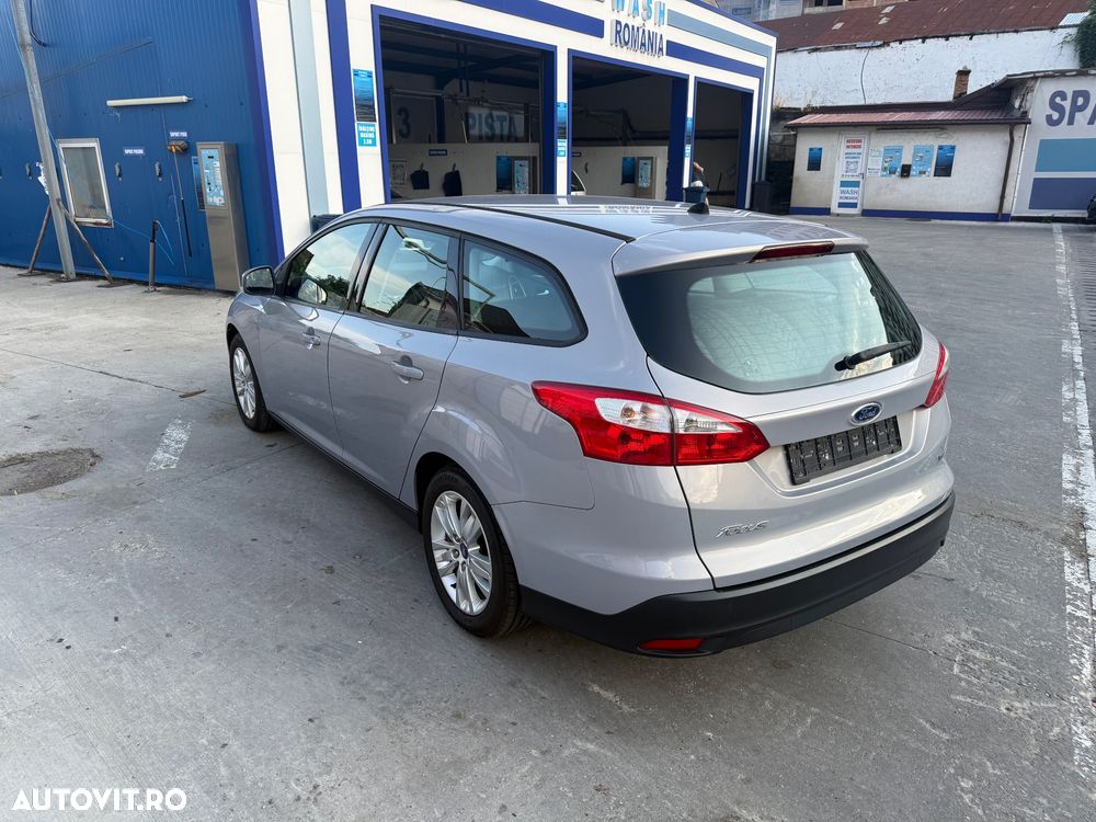 Ford Focus - 4