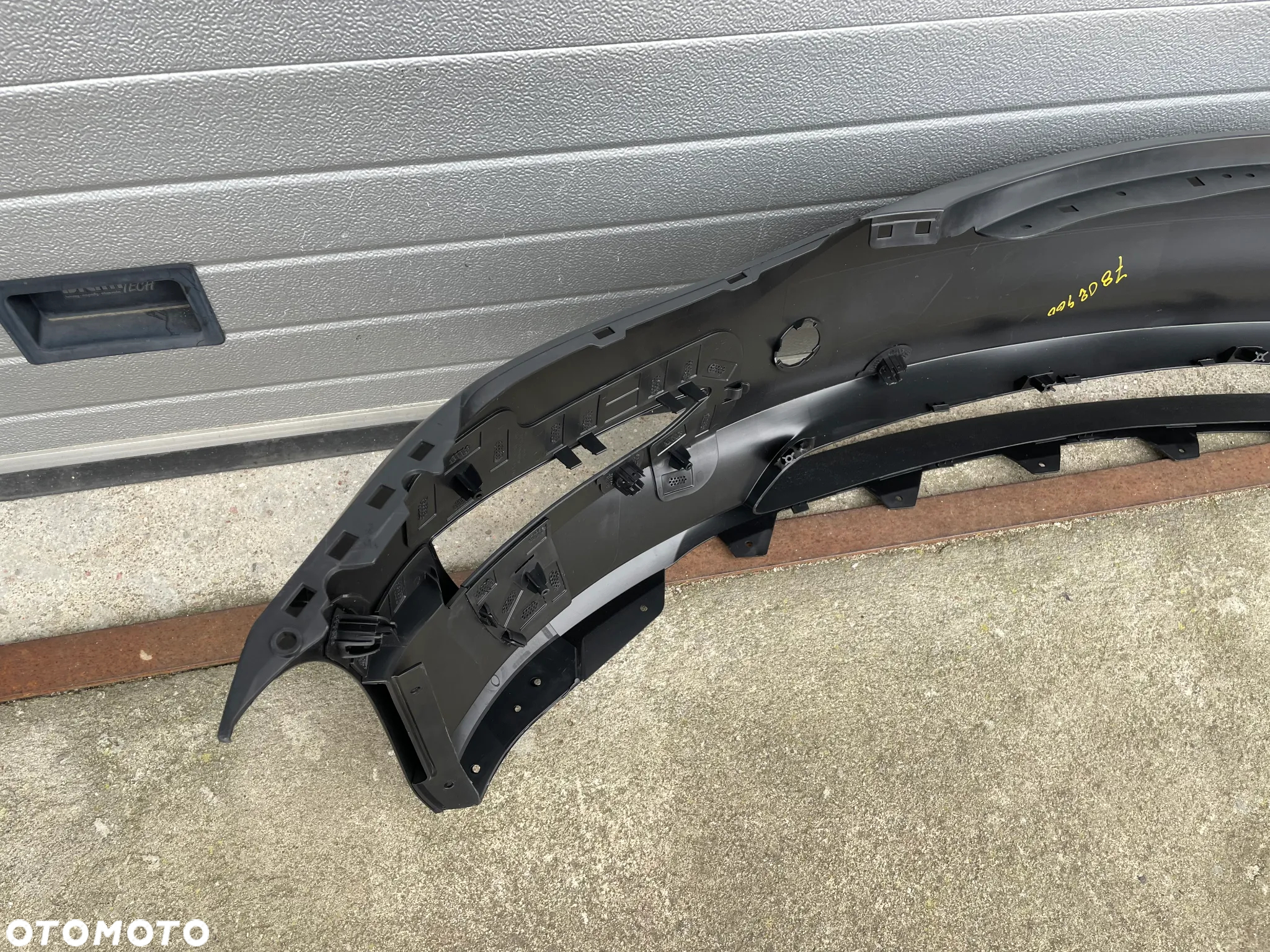 ZDERZAK PRZEDNI TESLA MODEL 3  2017-- NOWY PDC - 6