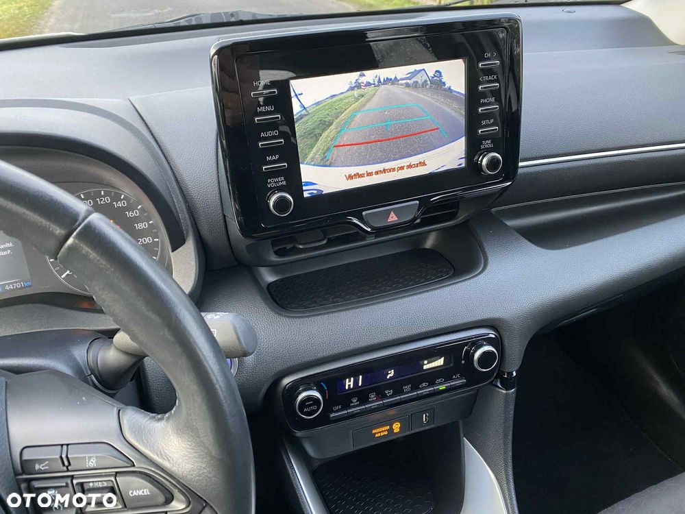 Toyota Yaris 116 1.5 VVT-i Business Edition - 16