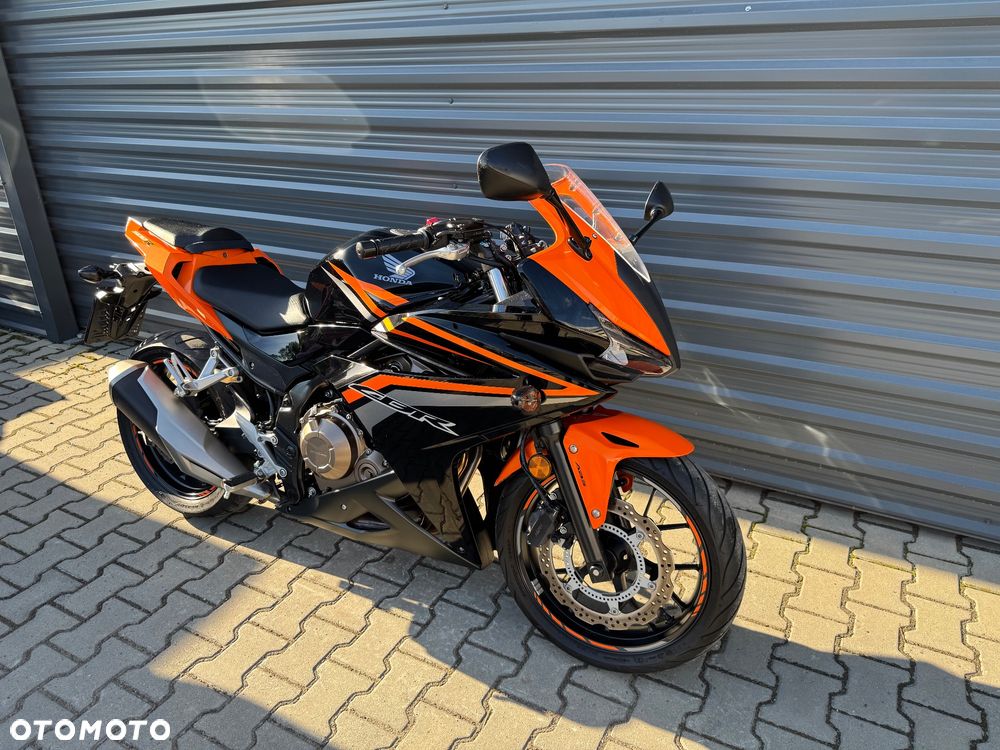 Honda CBR - 1
