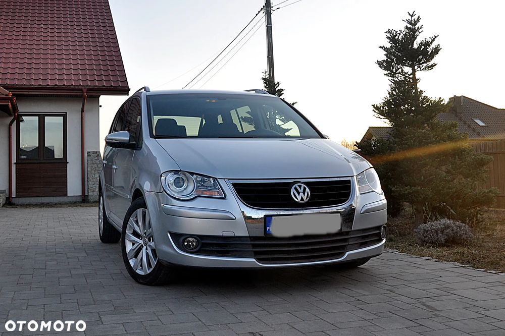 Volkswagen Touran 1.9 TDI Q-Line DSG - 3