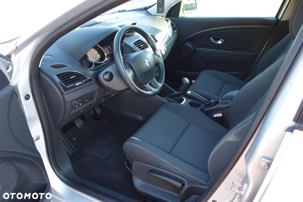 Renault Megane - 11