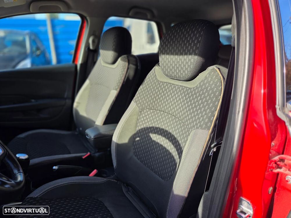 Renault Captur 1.5 dCi Exclusive - 13