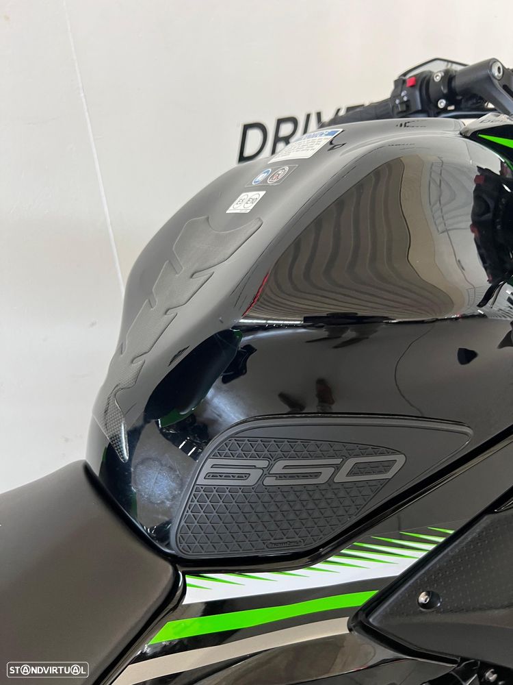 Kawasaki Ninja 650 KRT - 10