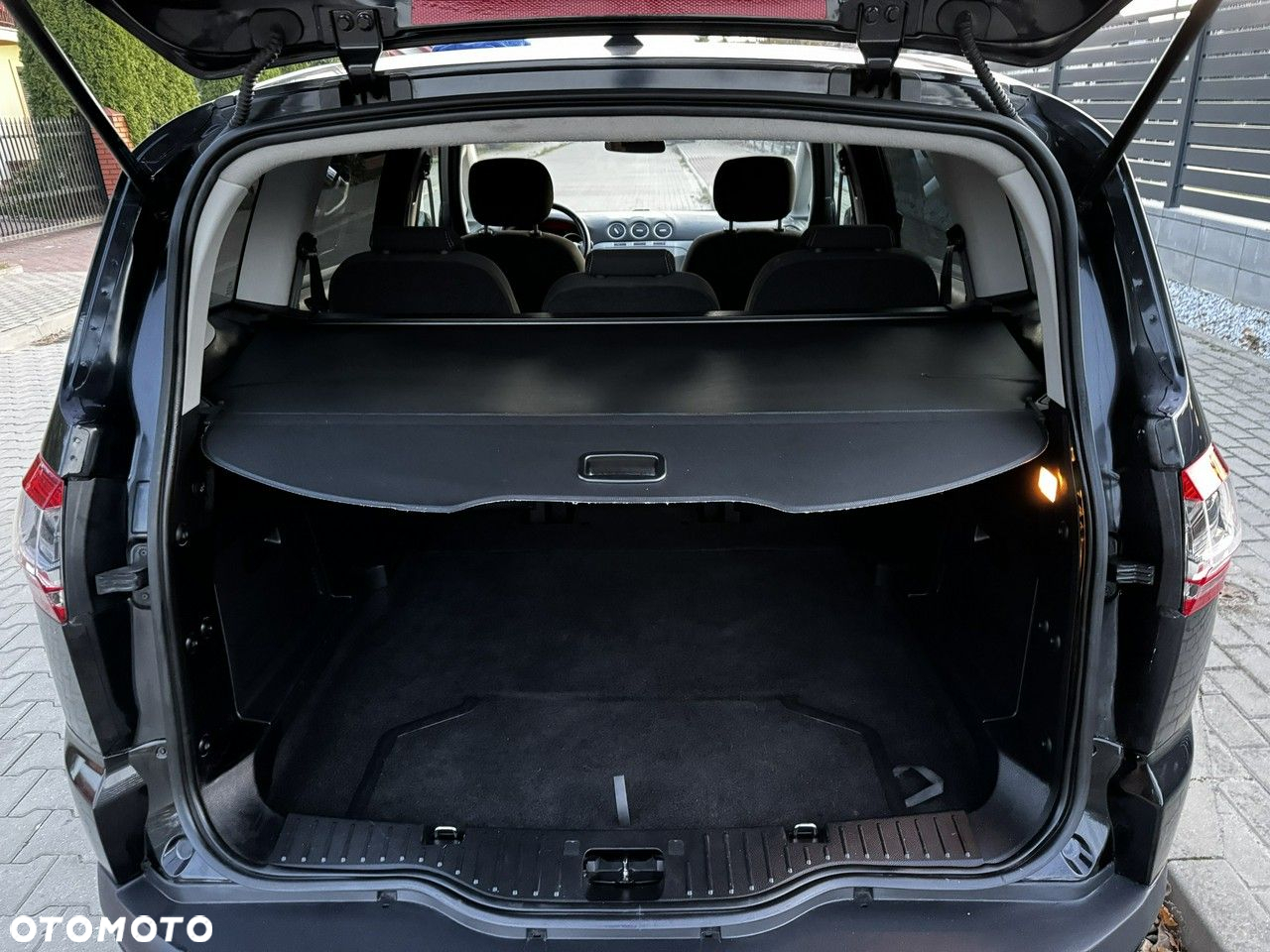 Ford S-Max - 21