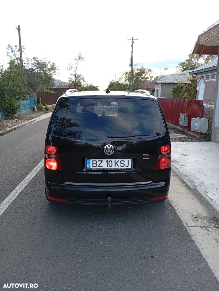 Volkswagen Touran 2.0 TDI DPF Trendline - 3