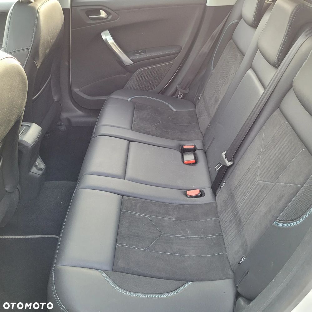 Peugeot 2008 PureTech 110 Stop&Start EAT6 Crossway - 19