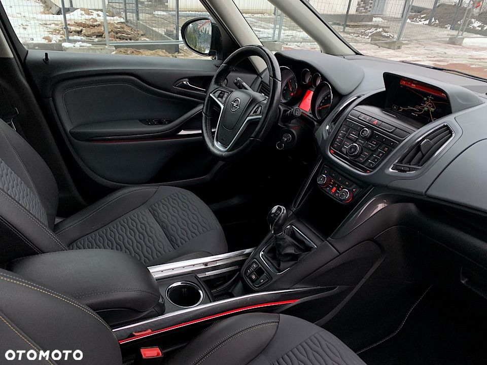 Opel Zafira - 26