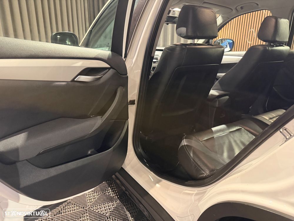 BMW X1 18 d sDrive Line Sport - 23