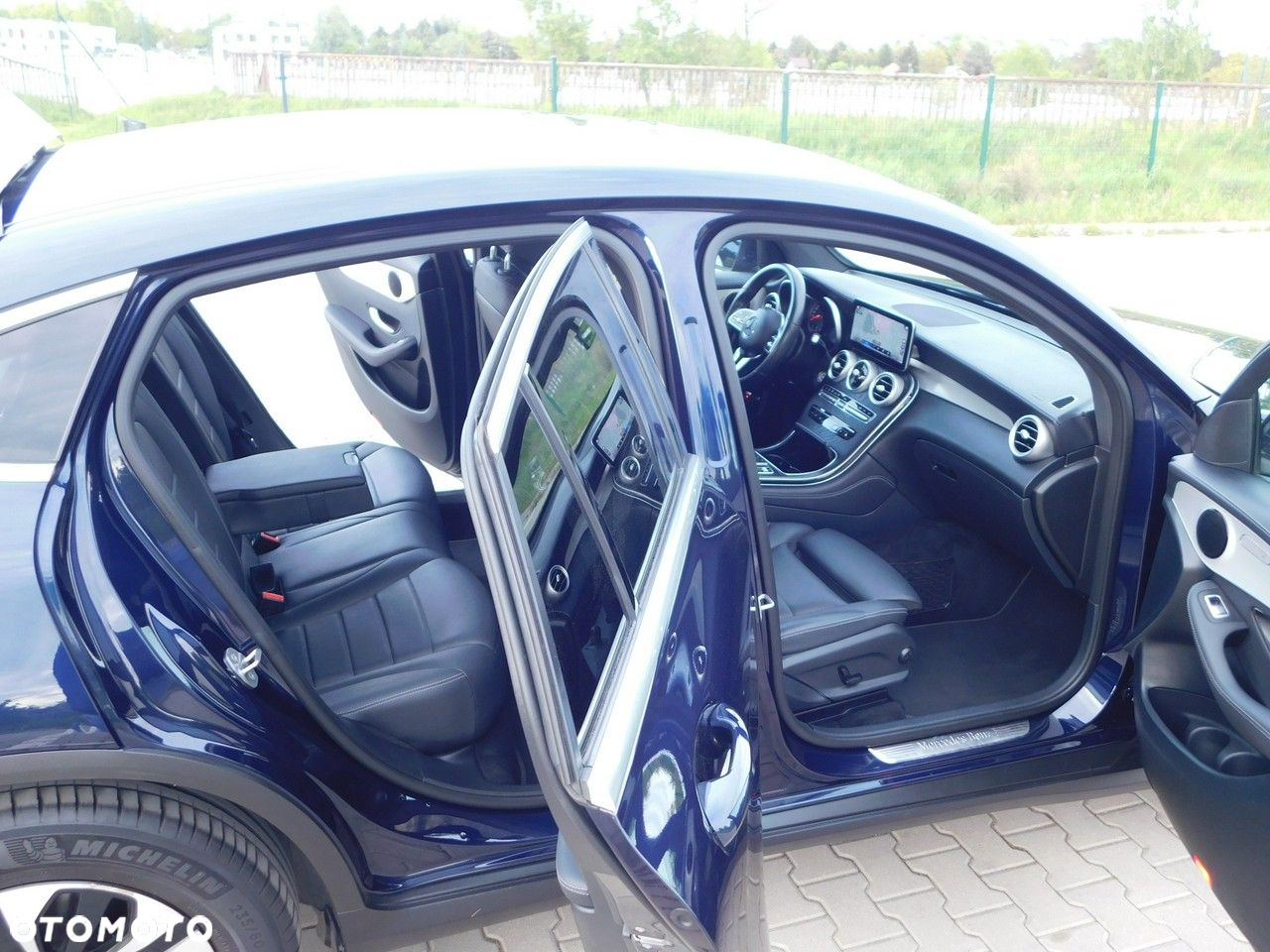Mercedes-Benz GLC - 9