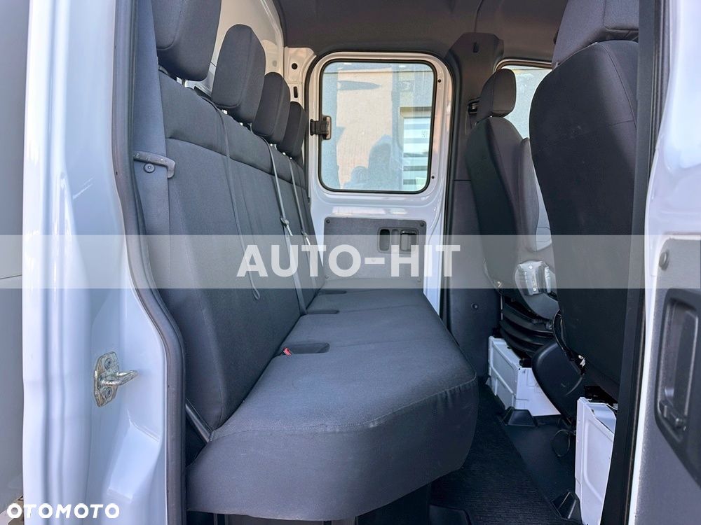 Mercedes-Benz Sprinter - 19